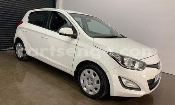 Acheter Occasion Voiture Hyundai i20 Blanc à Manzini, Manzini Acheter Occasion Voiture Hyundai i20 Blanc à Manzini, Manzini