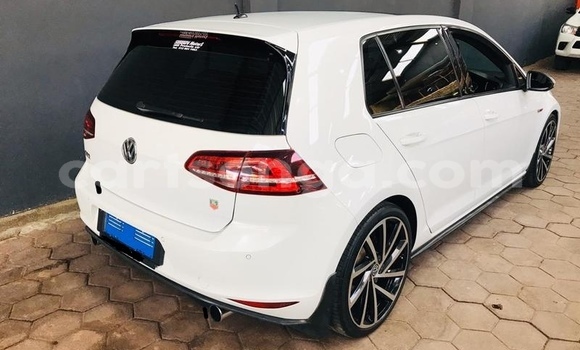 Nunua Ilio tumika Volkswagen Golf GTI White Gari ndani ya Manzini nchini Manzini Nunua Ilio tumika Volkswagen Golf GTI White Gari ndani ya Manzini nchini Manzini