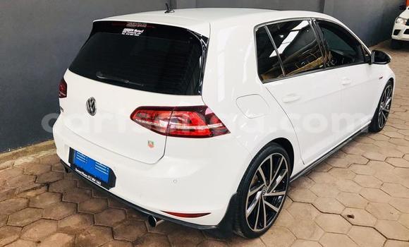 Nunua Ilio tumika Volkswagen Golf GTI White Gari ndani ya Manzini nchini Manzini Nunua Ilio tumika Volkswagen Golf GTI White Gari ndani ya Manzini nchini Manzini