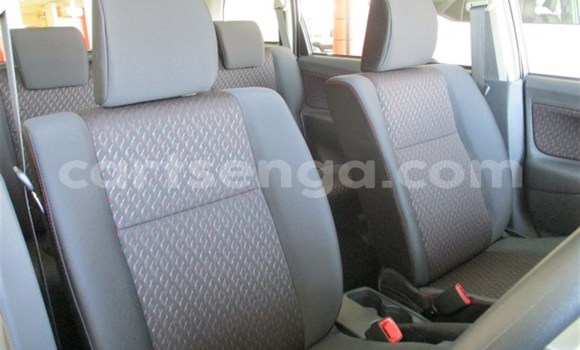 Acheter Occasion Voiture Toyota Avanza Gris à Bulembu, Hhohho Acheter Occasion Voiture Toyota Avanza Gris à Bulembu, Hhohho