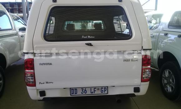 Acheter Occasion Voiture Toyota Hilux Blanc à Manzini, Manzini Acheter Occasion Voiture Toyota Hilux Blanc à Manzini, Manzini