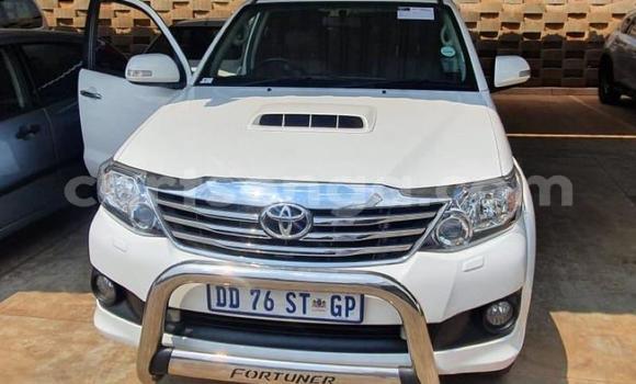 Acheter Occasion Voiture Toyota Fortuner Blanc à Manzini, Manzini Acheter Occasion Voiture Toyota Fortuner Blanc à Manzini, Manzini