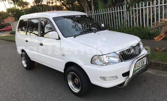 Buy Used Toyota Corolla White Car in Hlatikulu in Shiselweni District Buy Used Toyota Corolla White Car in Hlatikulu in Shiselweni District