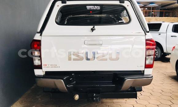Acheter Occasion Voiture Isuzu KB Blanc à Manzini, Manzini Acheter Occasion Voiture Isuzu KB Blanc à Manzini, Manzini