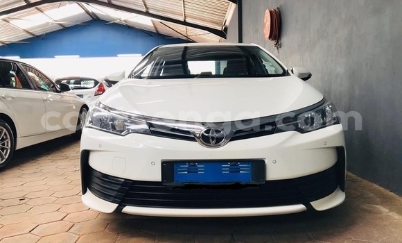 Nunua Ilio tumika Toyota Corolla White Gari ndani ya Ezulwini nchini Hhohho Nunua Ilio tumika Toyota Corolla White Gari ndani ya Ezulwini nchini Hhohho