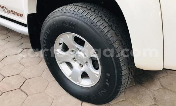 Nunua Ilio tumika Mazda BT-50 White Gari ndani ya Ezulwini nchini Hhohho Nunua Ilio tumika Mazda BT-50 White Gari ndani ya Ezulwini nchini Hhohho