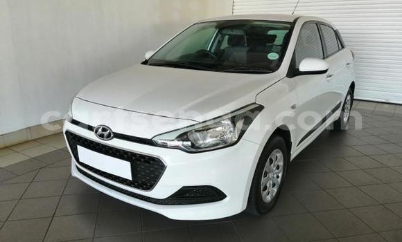 Acheter Occasion Voiture Hyundai i20 Blanc à Manzini, Manzini Acheter Occasion Voiture Hyundai i20 Blanc à Manzini, Manzini