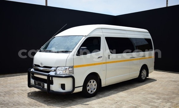 Acheter Occasion Voiture Toyota Hiace Blanc à Bulembu, Hhohho Acheter Occasion Voiture Toyota Hiace Blanc à Bulembu, Hhohho