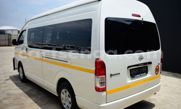 Acheter Occasion Voiture Toyota Hiace Blanc à Bulembu, Hhohho Acheter Occasion Voiture Toyota Hiace Blanc à Bulembu, Hhohho