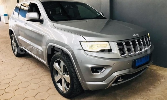 Nunua Ilio tumika Jeep Grand Cherokee Silver Gari ndani ya Mbabane nchini Manzini Nunua Ilio tumika Jeep Grand Cherokee Silver Gari ndani ya Mbabane nchini Manzini