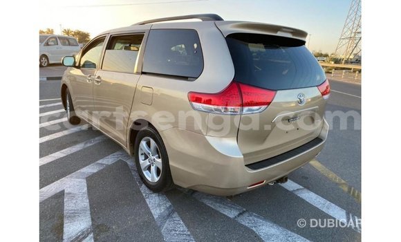 Buy Import Toyota Sienna Other Car in Import - Dubai in Hhohho Buy Import Toyota Sienna Other Car in Import - Dubai in Hhohho