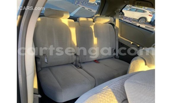 Buy Import Toyota Sienna Other Car in Import - Dubai in Hhohho Buy Import Toyota Sienna Other Car in Import - Dubai in Hhohho