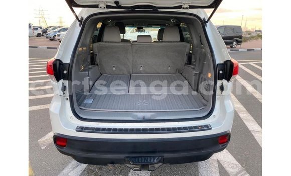 Buy Import Toyota Highlander White Car in Import - Dubai in Hhohho Buy Import Toyota Highlander White Car in Import - Dubai in Hhohho