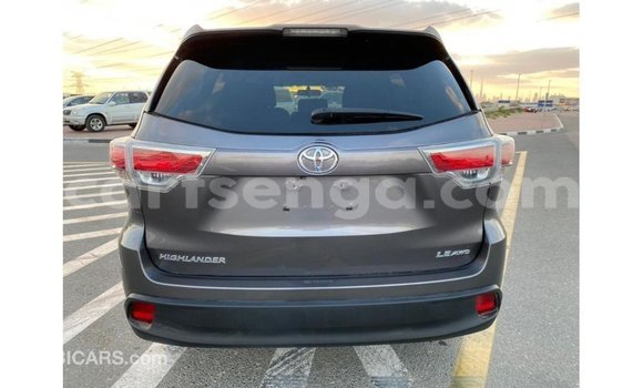 Buy Import Toyota Highlander Other Car in Import - Dubai in Hhohho Buy Import Toyota Highlander Other Car in Import - Dubai in Hhohho