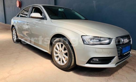 Nunua Ilio tumika Audi A4 Silver Gari ndani ya Mankayane nchini Manzini Nunua Ilio tumika Audi A4 Silver Gari ndani ya Mankayane nchini Manzini