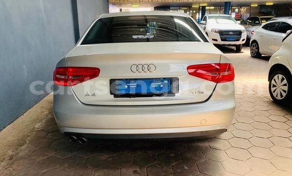 Nunua Ilio tumika Audi A4 Silver Gari ndani ya Mankayane nchini Manzini Nunua Ilio tumika Audi A4 Silver Gari ndani ya Mankayane nchini Manzini