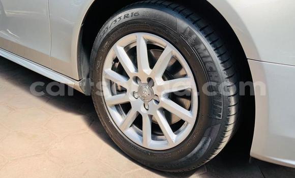 Nunua Ilio tumika Audi A4 Silver Gari ndani ya Mankayane nchini Manzini Nunua Ilio tumika Audi A4 Silver Gari ndani ya Mankayane nchini Manzini