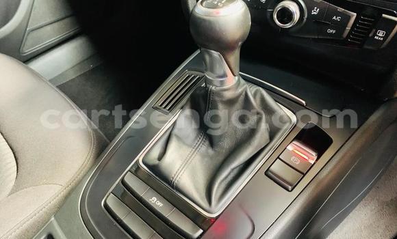 Nunua Ilio tumika Audi A4 Silver Gari ndani ya Mankayane nchini Manzini Nunua Ilio tumika Audi A4 Silver Gari ndani ya Mankayane nchini Manzini