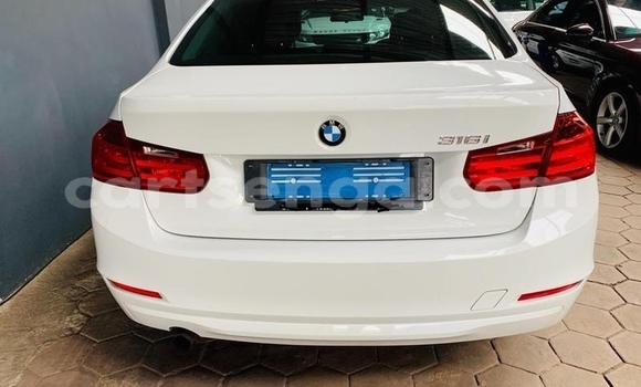 Nunua Ilio tumika BMW 3–Series White Gari ndani ya Mankayane nchini Manzini Nunua Ilio tumika BMW 3–Series White Gari ndani ya Mankayane nchini Manzini