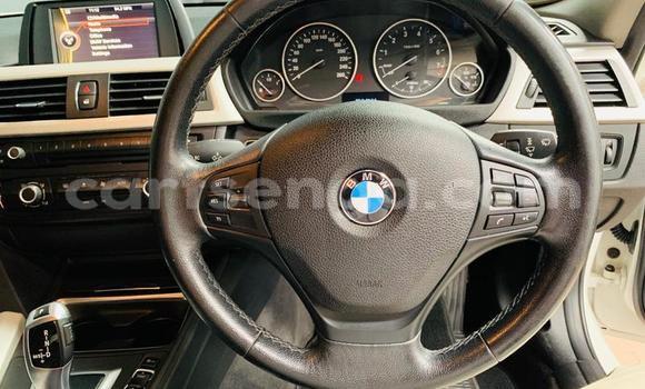 Nunua Ilio tumika BMW 3–Series White Gari ndani ya Mankayane nchini Manzini Nunua Ilio tumika BMW 3–Series White Gari ndani ya Mankayane nchini Manzini