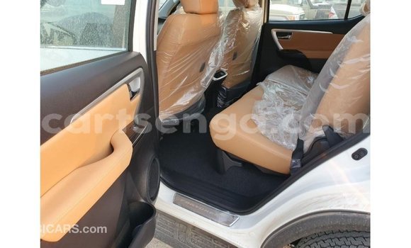 Buy Import Toyota Fortuner White Car in Import - Dubai in Hhohho Buy Import Toyota Fortuner White Car in Import - Dubai in Hhohho