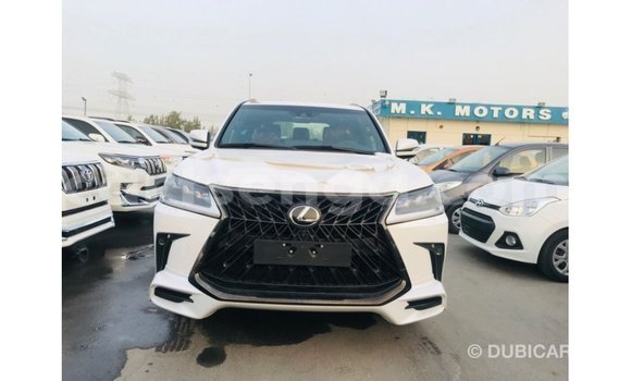 Buy Import Lexus LX White Car in Import - Dubai in Hhohho Buy Import Lexus LX White Car in Import - Dubai in Hhohho
