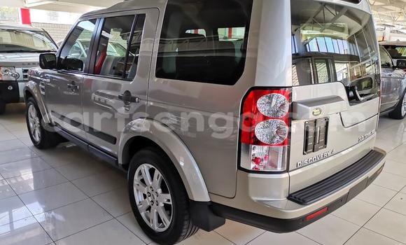 Nunua Ilio tumika Land Rover Discovery Silver Gari ndani ya Ezulwini nchini Hhohho Nunua Ilio tumika Land Rover Discovery Silver Gari ndani ya Ezulwini nchini Hhohho