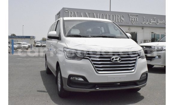 Buy Import Hyundai Chorus White Truck in Import - Dubai in Hhohho