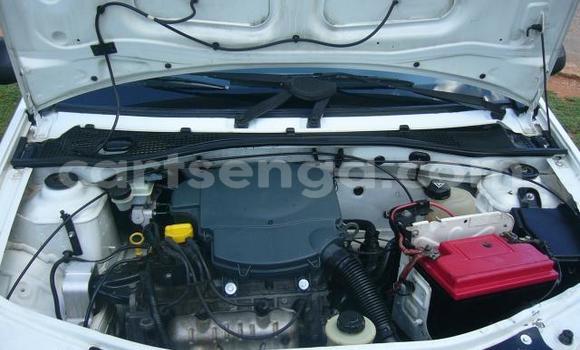 Acheter Occasion Voiture Nissan NP 300 Blanc à Hlatikulu, Shiselweni District Acheter Occasion Voiture Nissan NP 300 Blanc à Hlatikulu, Shiselweni District