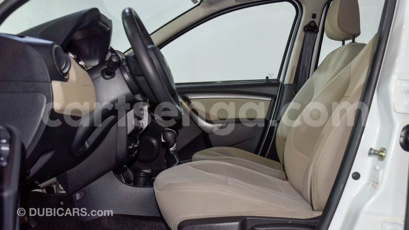 Big with watermark renault duster hhohho import dubai 16089