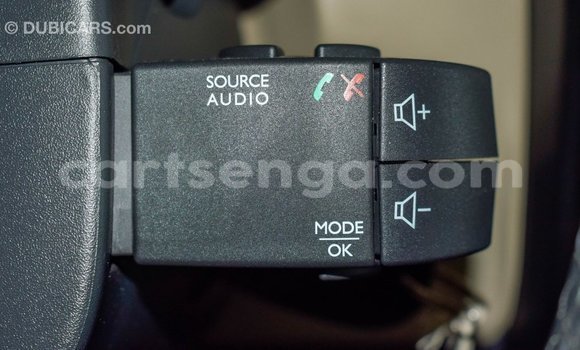 Nunua Imported Renault Duster White Gari ndani ya Import - Dubai nchini Hhohho Nunua Imported Renault Duster White Gari ndani ya Import - Dubai nchini Hhohho