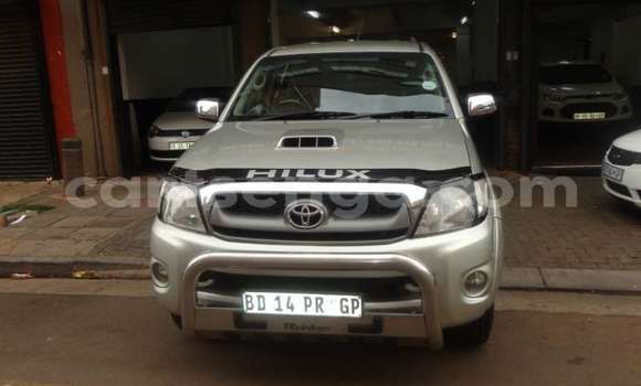 Buy Used Toyota Hilux Silver Car in Mbabane in Manzini Buy Used Toyota Hilux Silver Car in Mbabane in Manzini