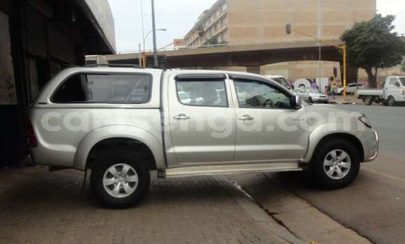 Buy Used Toyota Hilux Silver Car in Mbabane in Manzini Buy Used Toyota Hilux Silver Car in Mbabane in Manzini