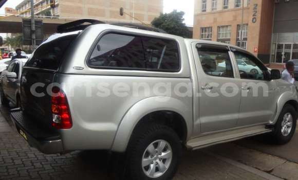 Buy Used Toyota Hilux Silver Car in Mbabane in Manzini Buy Used Toyota Hilux Silver Car in Mbabane in Manzini