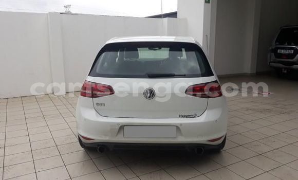Nunua Ilio tumika Volkswagen Golf R White Gari ndani ya Ezulwini nchini Hhohho Nunua Ilio tumika Volkswagen Golf R White Gari ndani ya Ezulwini nchini Hhohho