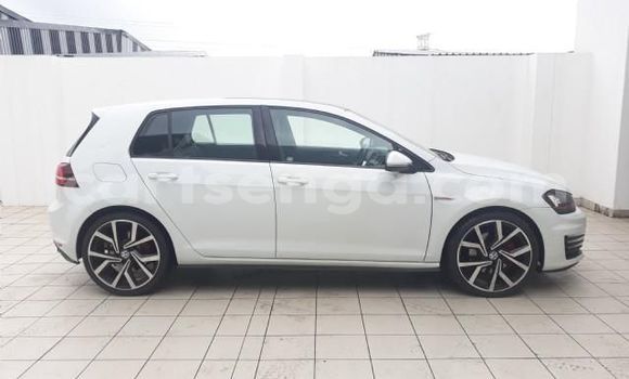Nunua Ilio tumika Volkswagen Golf R White Gari ndani ya Ezulwini nchini Hhohho Nunua Ilio tumika Volkswagen Golf R White Gari ndani ya Ezulwini nchini Hhohho