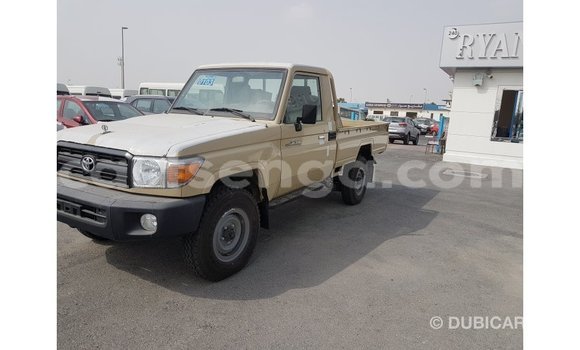 Buy Import Toyota Land Cruiser Beige Car in Import - Dubai in Hhohho Buy Import Toyota Land Cruiser Beige Car in Import - Dubai in Hhohho
