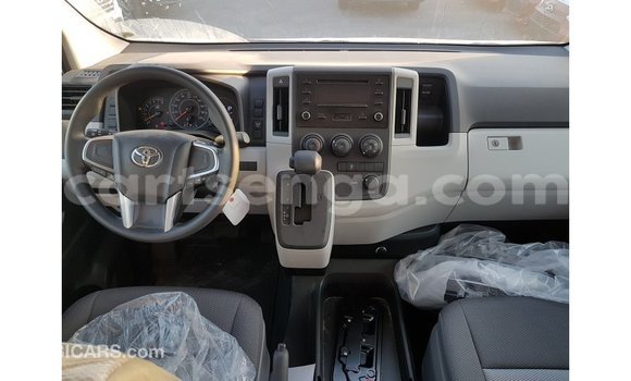 Buy Import Toyota Hiace White Car in Import - Dubai in Hhohho Buy Import Toyota Hiace White Car in Import - Dubai in Hhohho