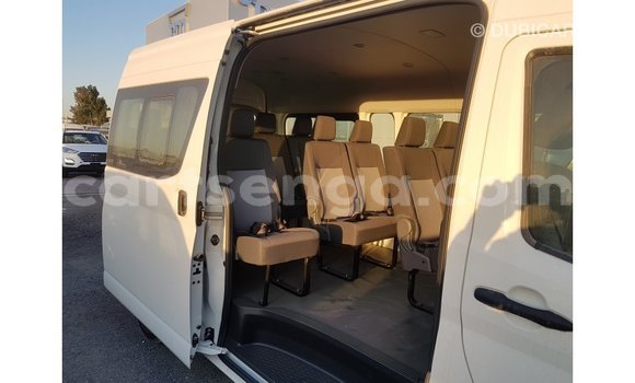 Buy Import Toyota Hiace White Car in Import - Dubai in Hhohho Buy Import Toyota Hiace White Car in Import - Dubai in Hhohho