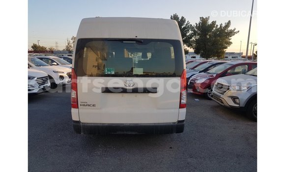 Buy Import Toyota Hiace White Car in Import - Dubai in Hhohho Buy Import Toyota Hiace White Car in Import - Dubai in Hhohho