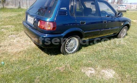 Acheter Occasion Voiture Toyota Yaris Bleu à Hlatikulu, Shiselweni District Acheter Occasion Voiture Toyota Yaris Bleu à Hlatikulu, Shiselweni District