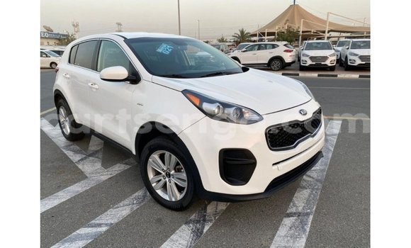 Buy Import Kia Sportage White Car in Import - Dubai in Hhohho Buy Import Kia Sportage White Car in Import - Dubai in Hhohho