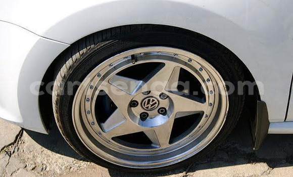 Nunua Ilio tumika Volkswagen Polo White Gari ndani ya Big Bend nchini Lubombo Nunua Ilio tumika Volkswagen Polo White Gari ndani ya Big Bend nchini Lubombo