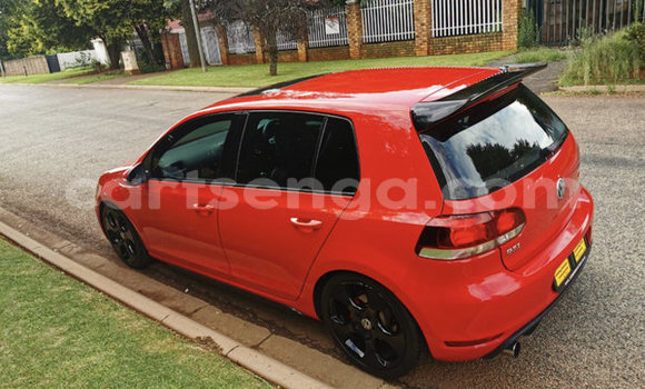 Nunua Ilio tumika Volkswagen Golf Red Gari ndani ya Bulembu nchini Hhohho Nunua Ilio tumika Volkswagen Golf Red Gari ndani ya Bulembu nchini Hhohho