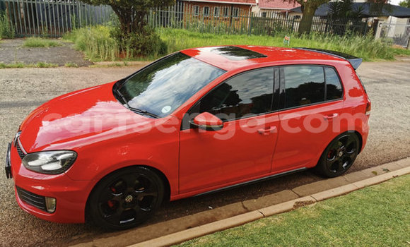 Nunua Ilio tumika Volkswagen Golf Red Gari ndani ya Bulembu nchini Hhohho Nunua Ilio tumika Volkswagen Golf Red Gari ndani ya Bulembu nchini Hhohho