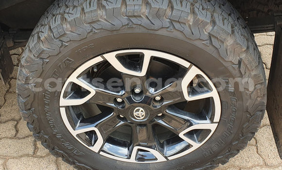 Nunua Ilio tumika Toyota Hilux Beige Gari ndani ya Ezulwini nchini Hhohho Nunua Ilio tumika Toyota Hilux Beige Gari ndani ya Ezulwini nchini Hhohho