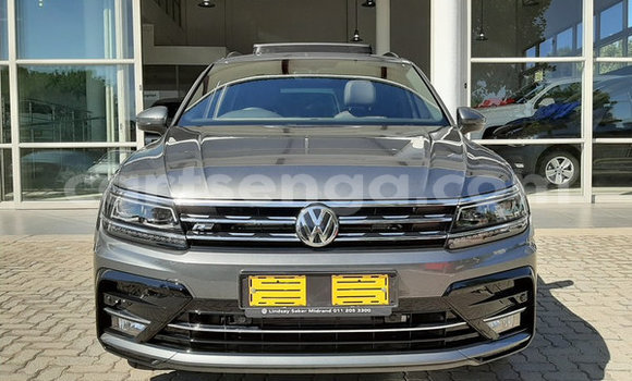 Nunua Ilio tumika Volkswagen Tiguan Beige Gari ndani ya Ezulwini nchini Hhohho Nunua Ilio tumika Volkswagen Tiguan Beige Gari ndani ya Ezulwini nchini Hhohho