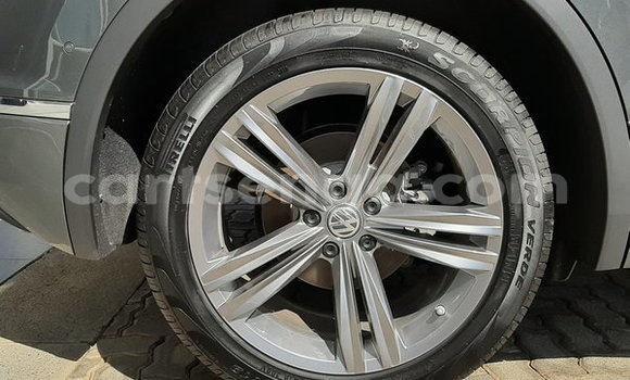 Nunua Ilio tumika Volkswagen Tiguan Beige Gari ndani ya Ezulwini nchini Hhohho Nunua Ilio tumika Volkswagen Tiguan Beige Gari ndani ya Ezulwini nchini Hhohho