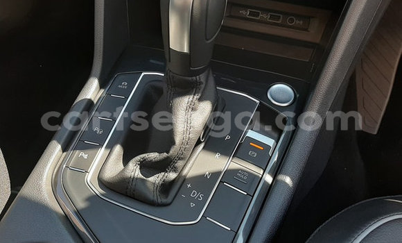 Nunua Ilio tumika Volkswagen Tiguan Beige Gari ndani ya Ezulwini nchini Hhohho Nunua Ilio tumika Volkswagen Tiguan Beige Gari ndani ya Ezulwini nchini Hhohho
