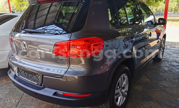 Acheter Occasion Voiture Volkswagen Tiguan Bleu à Hluti, Shiselweni District Acheter Occasion Voiture Volkswagen Tiguan Bleu à Hluti, Shiselweni District